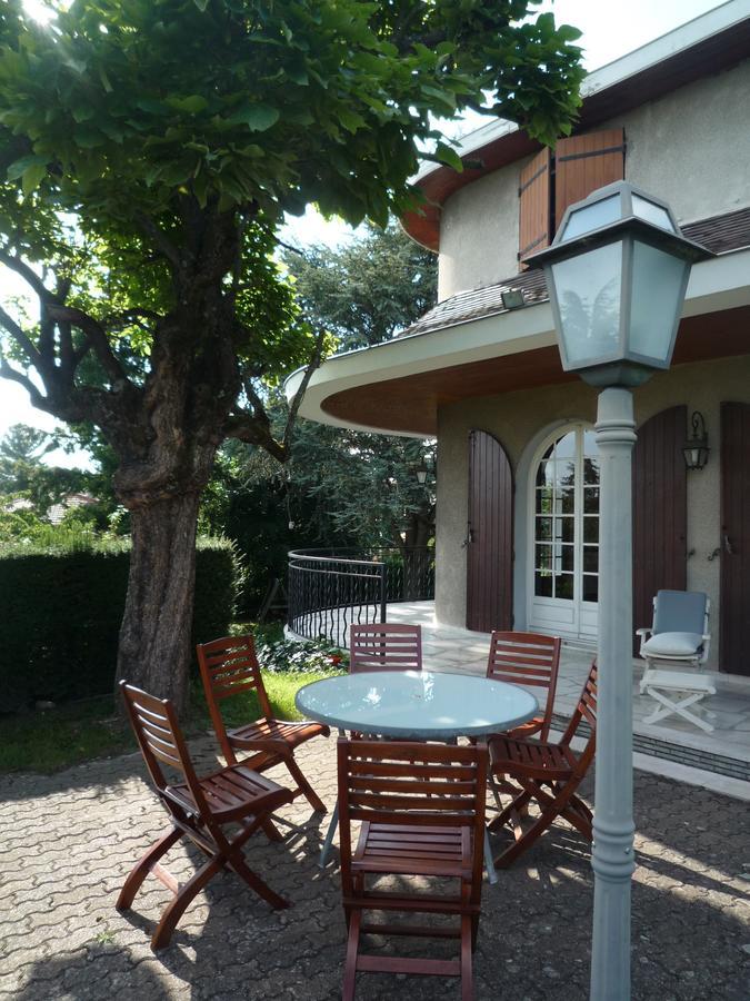 La Maison Des Bonheurs Acomodação com café da manhã Rillieux-la-Pape Exterior foto