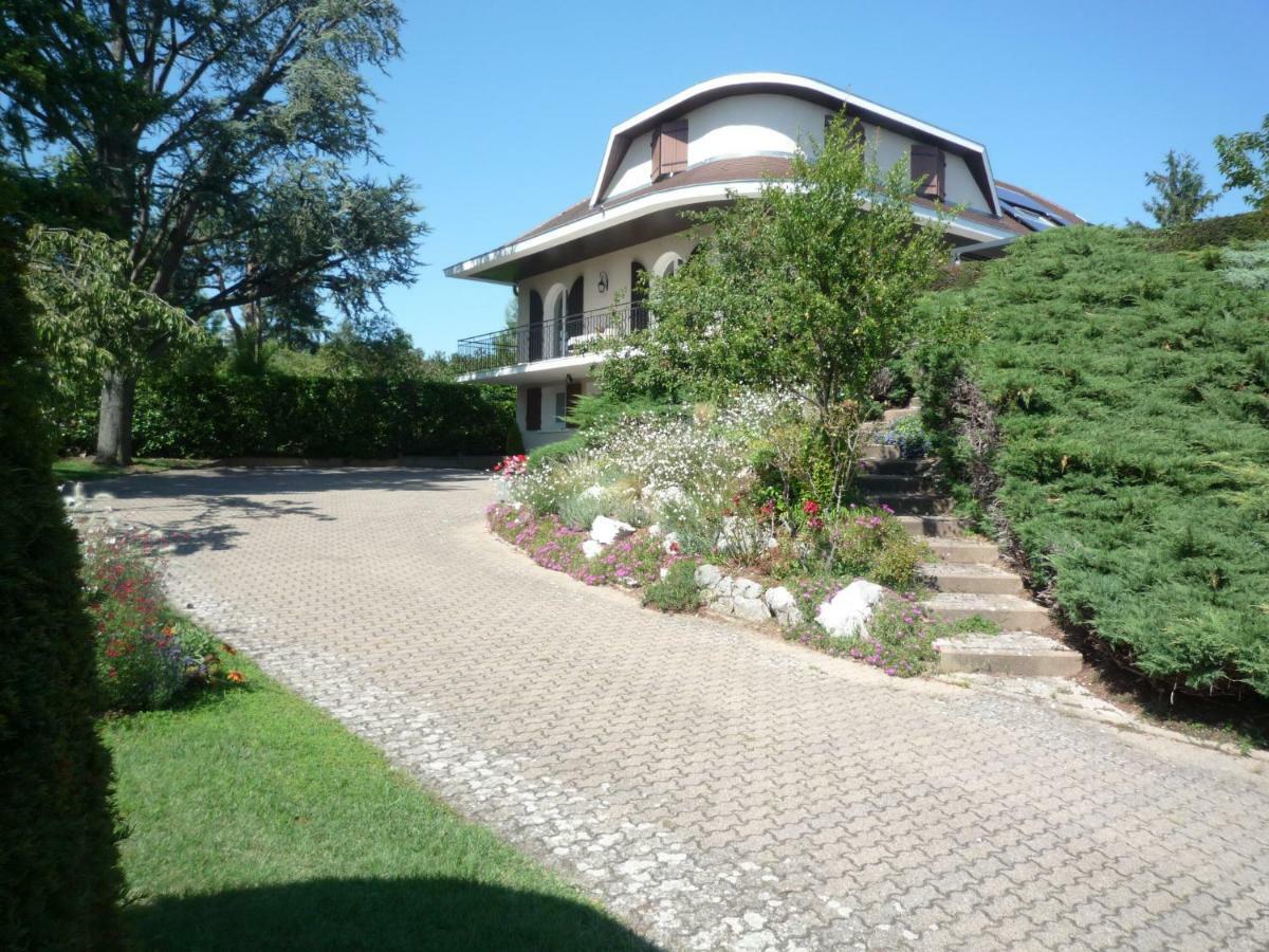 La Maison Des Bonheurs Acomodação com café da manhã Rillieux-la-Pape Exterior foto